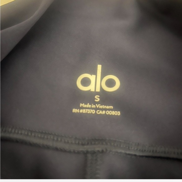 Alo high waisted leggings- 7/8 High-Waist Airlift Legging - Picture 4 of 5